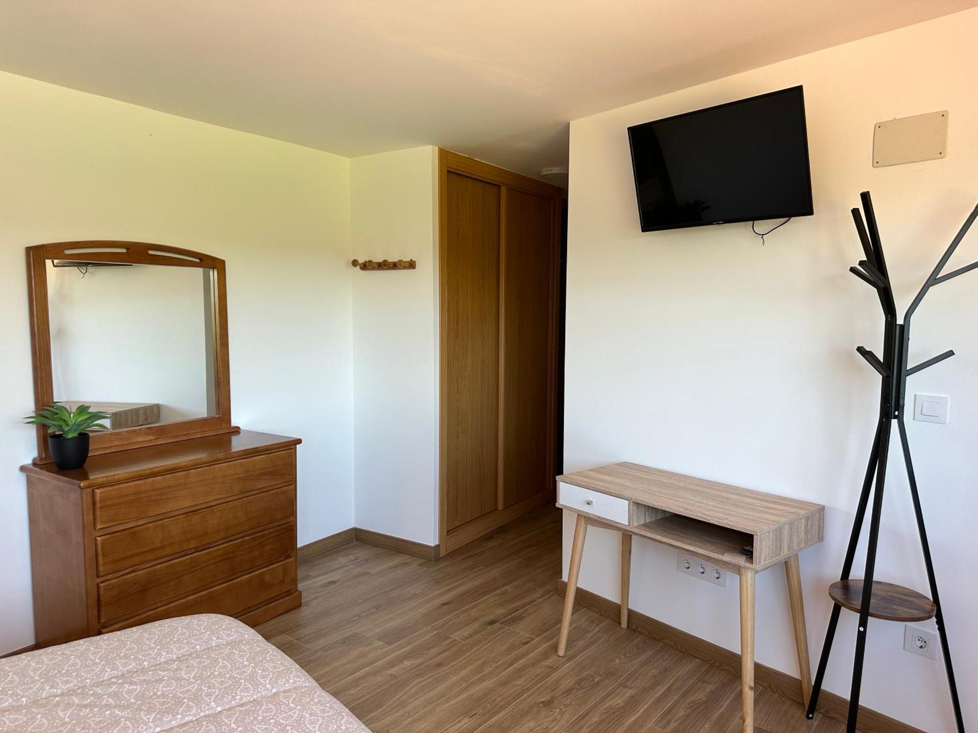 Casa La Oveja Negra, Con Piscina Holiday home Ourense