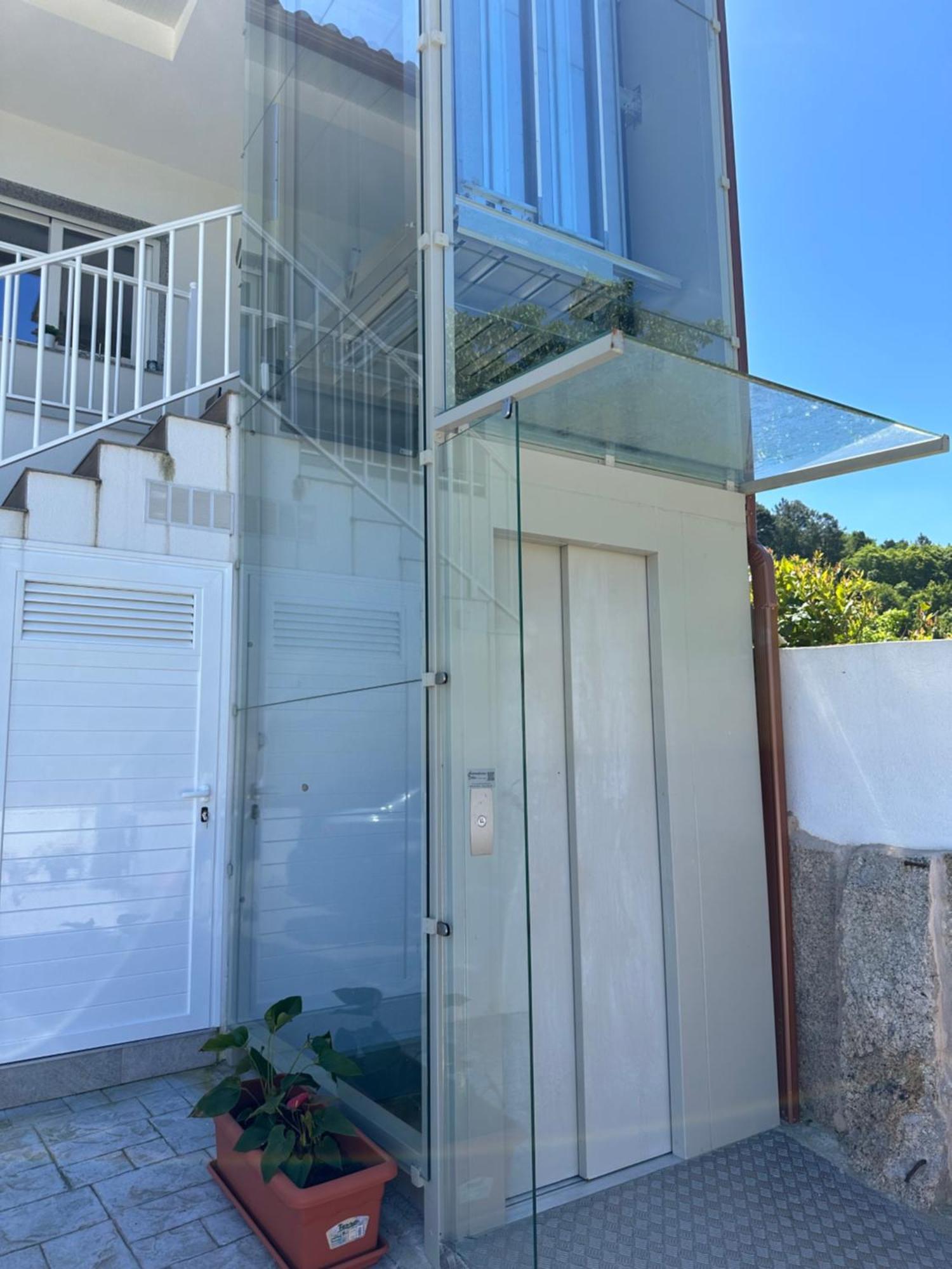 Casa La Oveja Negra, Con Piscina Holiday home Ourense