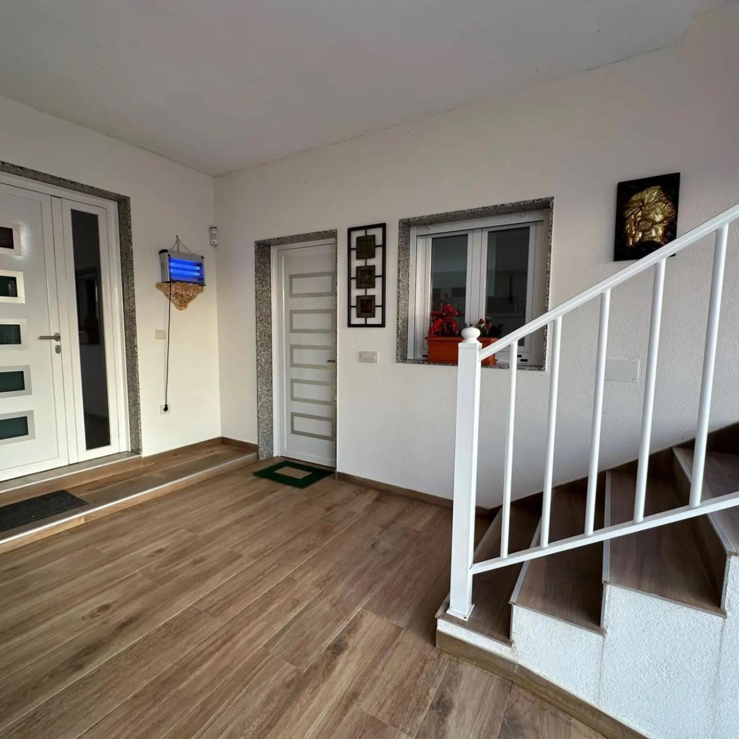Casa La Oveja Negra, Con Piscina Holiday home Ourense